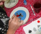 Workshop porselein schilderen voor een vrijgezellenfeest
