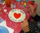 Workshop porselein schilderen voor een vrijgezellenfeest