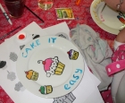Workshop porselein schilderen voor een vrijgezellenfeest